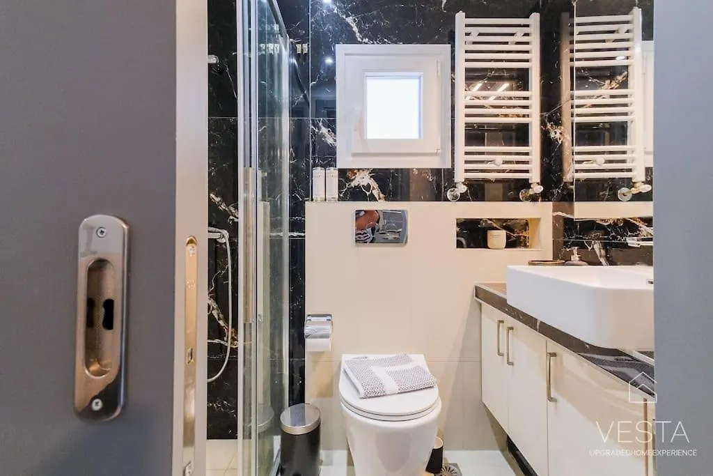 Lejlighed Theofilos Urban Apartment, Close To City Center Thessaloníki